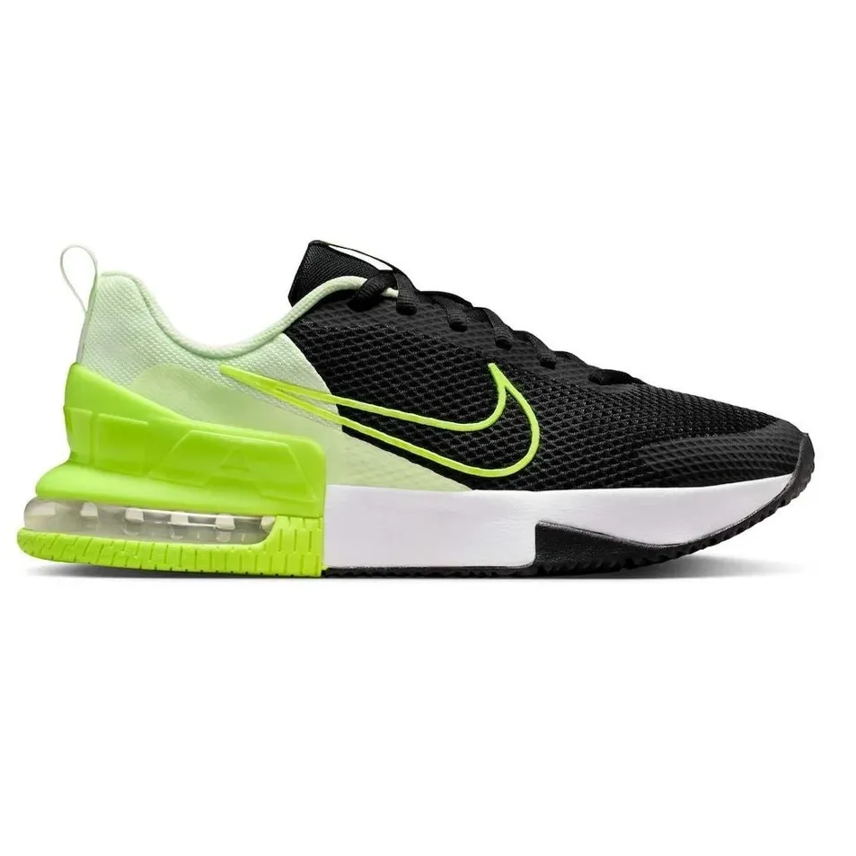 Tênis Nike Air Max Alpha Trainer 6 Masculino preto com detalhes neon verde, vista lateral com logo Nike